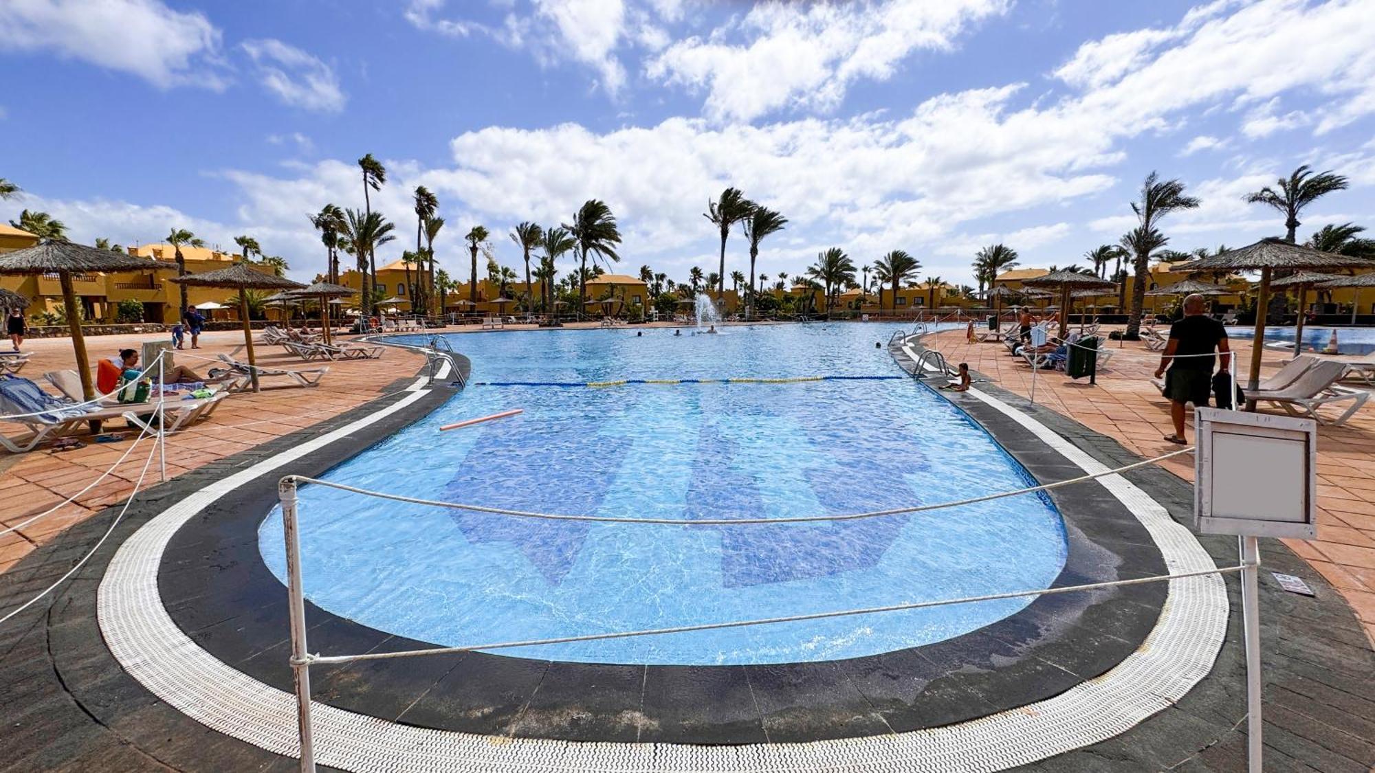 Golden Dream, Swimming Pool And Parking Villa Corralejo Exterior photo
